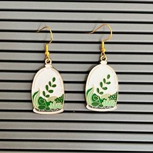 Dome Plant Terrarium Dangling earrings